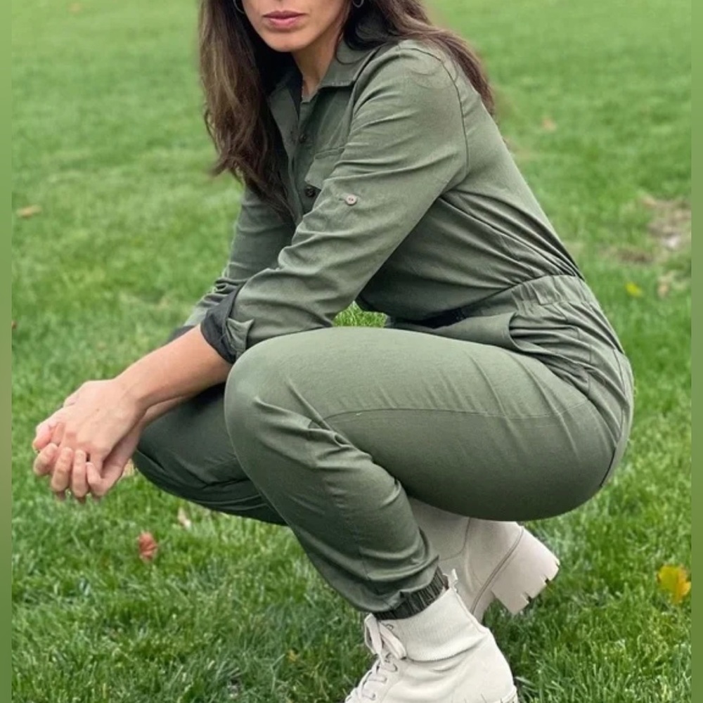 36 Point 5 Carpenter Style Green Khaki Jumpsuit 36 Point 5 Size Small